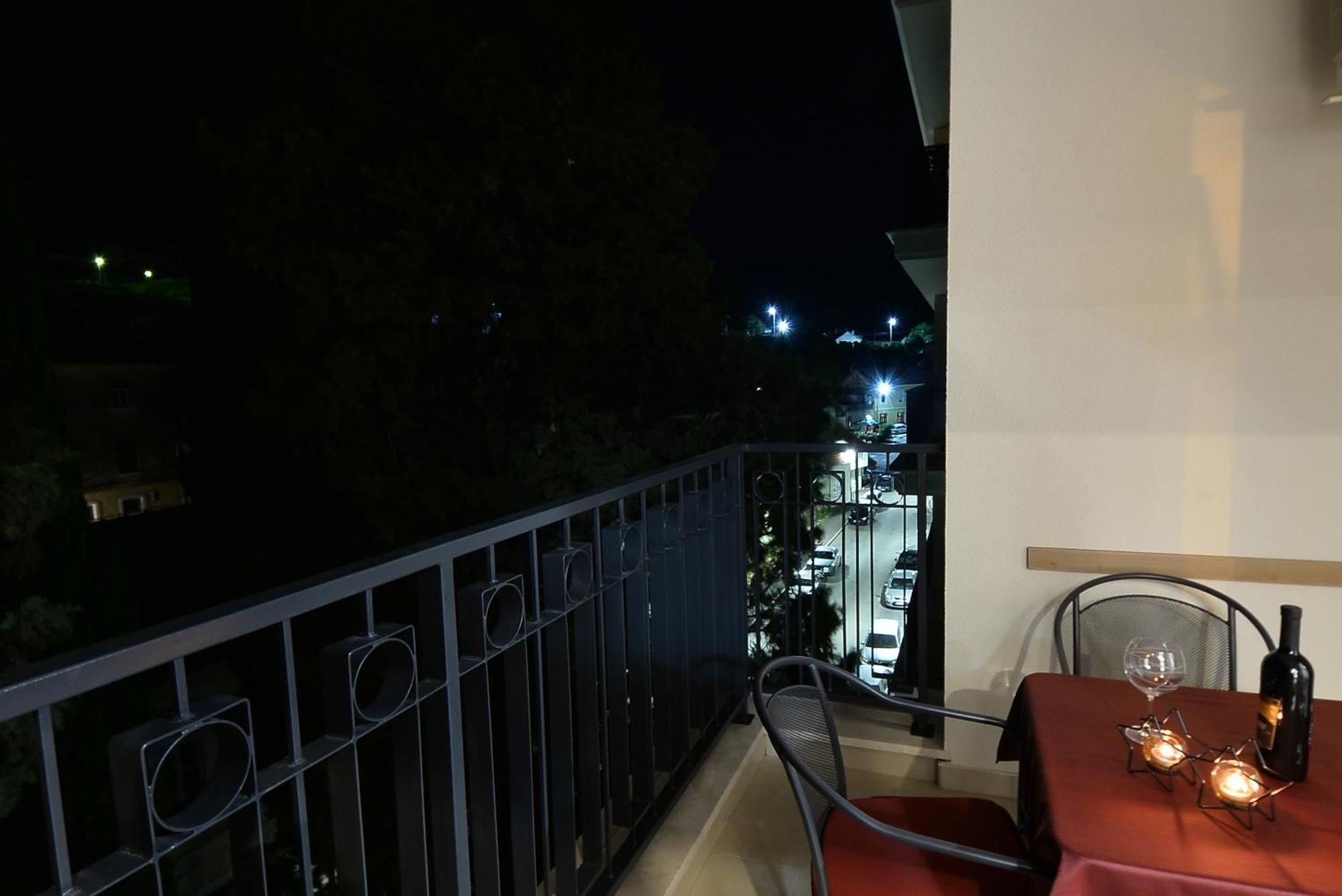 Pine 1 Apartment In The Center Требине Екстериор снимка